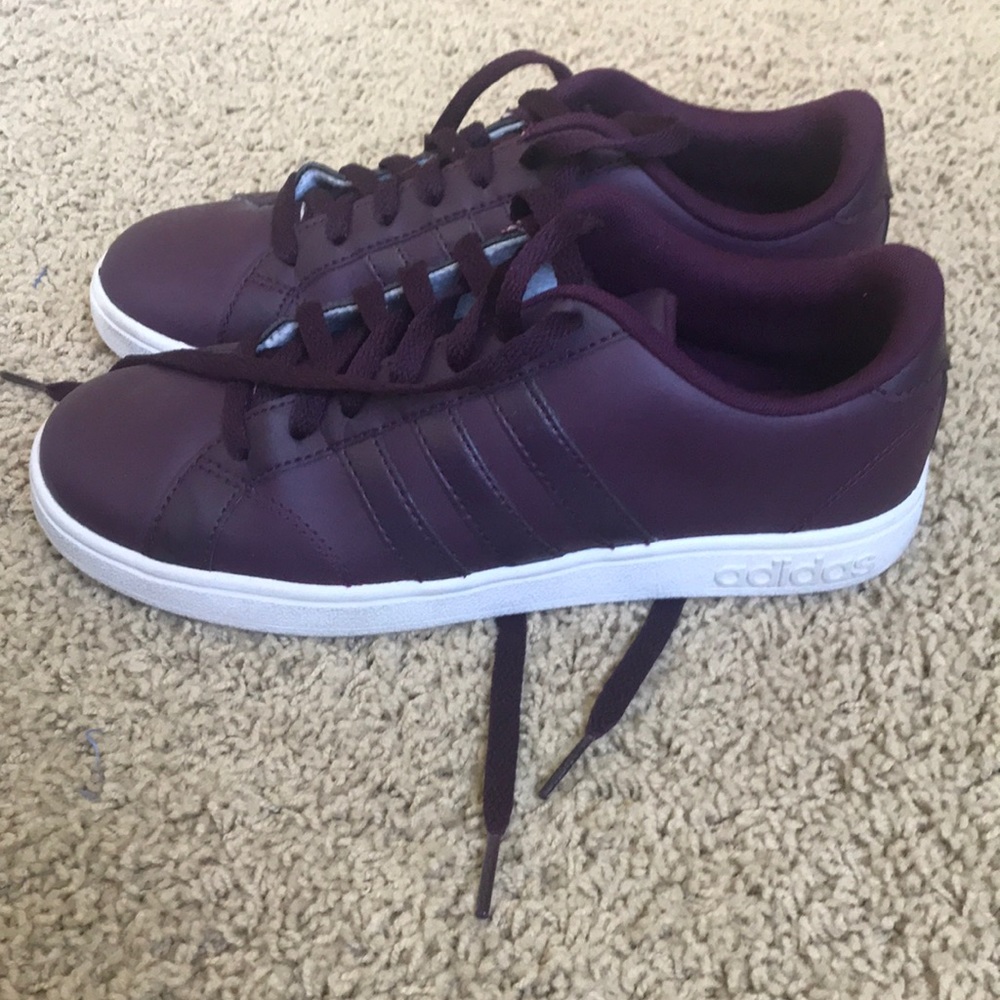 Excellent condition, eggplant Adidas
